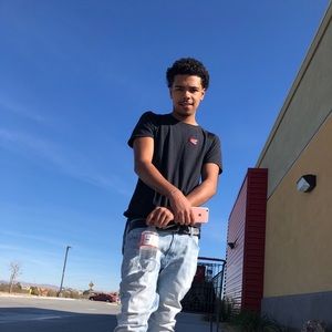 Meet your Posher, Perry